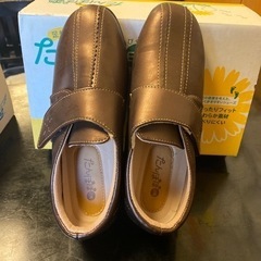 ひまわり日和　靴の画像