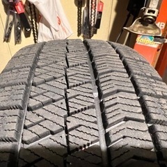 175/60r16 ブリザックvrx2 21年製 ワンシーズンのみ使用の画像