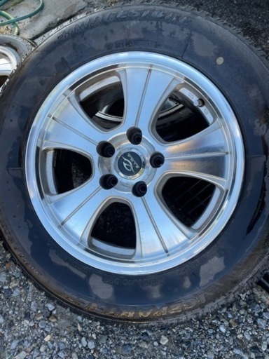 ホイール付きタイヤ