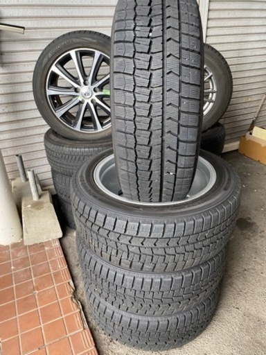 ?車の冬支度!クラウン･アルファード･レクサス クラススタッドレス 235/50R18 ㉚【カー用品･ホイール買取】