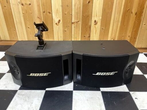 (1)BOSE　天吊りペアスピーカー　201R　音出し確認済み　オーディオ機器　爪折れ有り