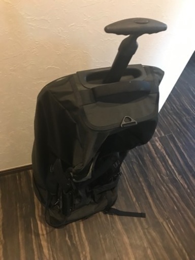 早い者勝ち！　mont-bell 大きめのバッグ　50Lはあると思います　ローラー付き