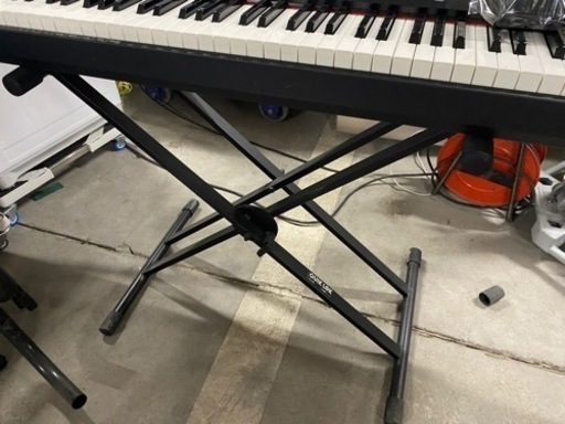 KAWAI 電子ピアノ 88鍵　es1 譜面台 スタンド フットペダル付き