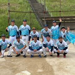 軟式野球男女混合チームです😍⤴⤴ - スポーツ