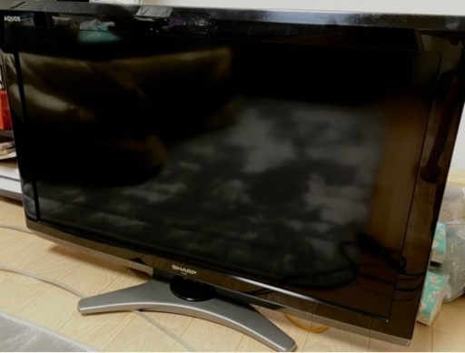SHARP製　32型テレビ　売ります