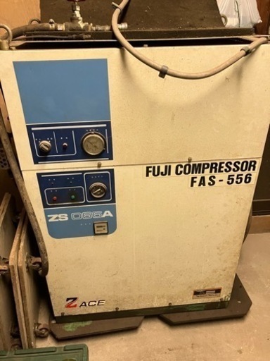 コンプレッサー