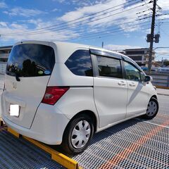 走行5万キロ台 車検2年！7人乗りのフリード！の画像