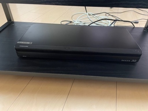 東芝REGZAテレビ、レコーダー。テレビ台セット