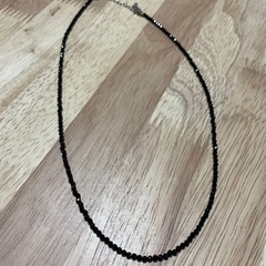 ブラックスピネルの画像