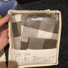 カーテン　小の画像