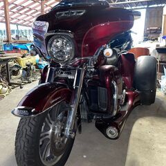 【Harley-Davidson】 FLHTCUTG Tri G...