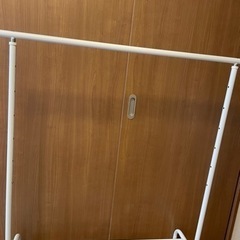 ハンガーラック