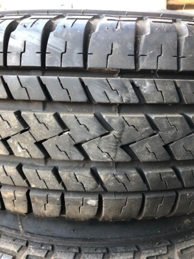 タイヤ、アルミホイルともに状態は良好です