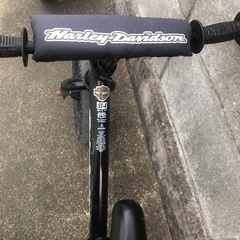 ストライダー的　キックバイク　黒　子供用　自転車の画像