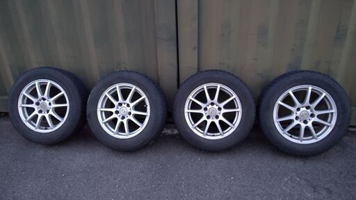 ☆緊急大幅値下げ！早期取引希望！　１６インチ　スタッドレスタイヤ＋アルミホイール４本セット！（現状渡し）☆