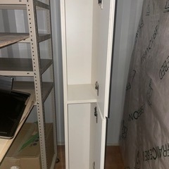 スリムロッカー/ 扉付きの画像