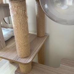 木製キャットタワー　6階建　透明カプセル付