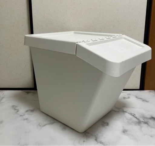 IKEA ふた付きゴミ箱
