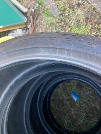 アクセレラ PHI 255 30 21 インチ タイヤのみ4本