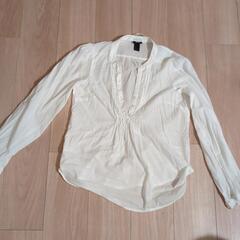 Ｈ&M　白シャツ
