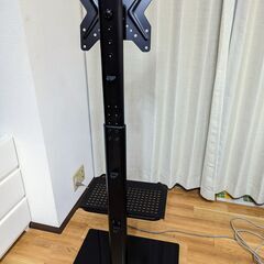 Hemudu ユニバーサルフロアTVスタンド（19〜42インチフラットスクリーンTV用マウント、100度回転、高さおよび傾斜機能の調節可能、2つの棚）の画像