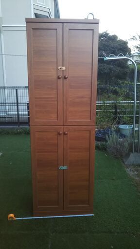 棚　扉付き棚　中古　収納棚　本棚　木製