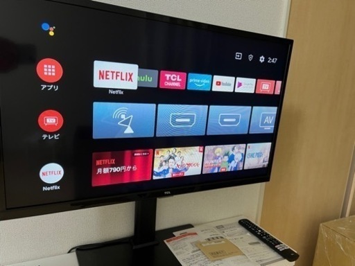 　TCL32インチスマートテレビ 21年 スタンド付き 台付き リモコン付き