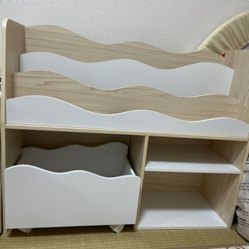 【取引中】ニトリ　絵本棚