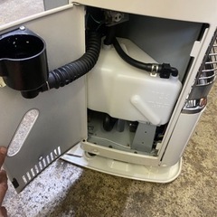 万代店 分解掃除済み 床暖房付き コロナ半密閉式石油ストーブ UH-7710Pk
