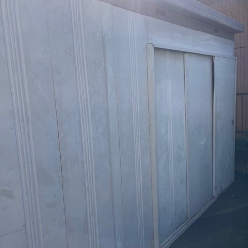 大特価商品！　イナバ物置