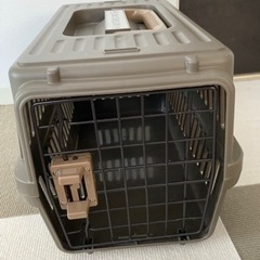 小型犬キャリーバッグ　ペットクレート美品お譲り先決まりましたの画像