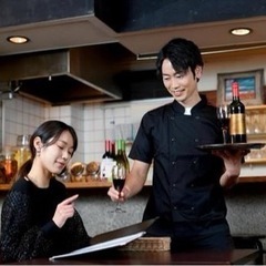 【手取り35万〜‼️】海外ブランドの飲食スタッフの画像