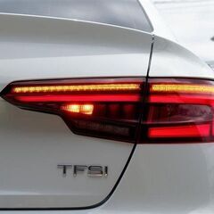 【自社ローン】 アウディA4 2.0 TFSI レザーパッケージ...