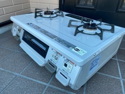 2019年製? リンナイ ガスコンロRT64MH7R-CR 右強火 水なし片面焼きグリル 都市ガス専用(1028k)