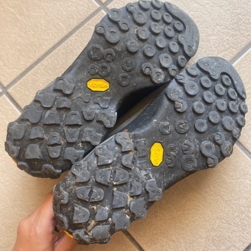 登山靴　La sportiva  スポルティバ