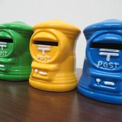 懐かしいポスト型貯金箱の画像