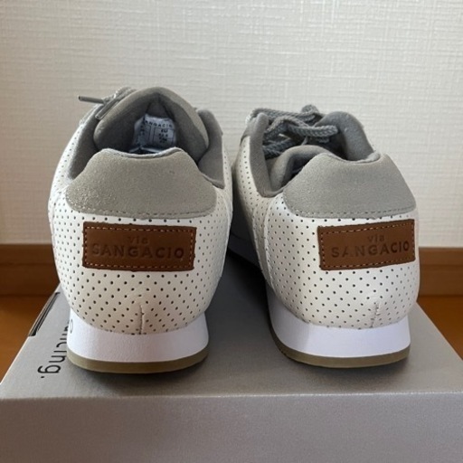 【終了】にゅ～ずMOM  BRANDALISED バンクシーコラボスニーカー