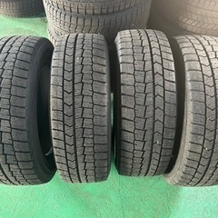 205/60R16 スタッドレスタイヤダンロップウィンターマックWM02の画像
