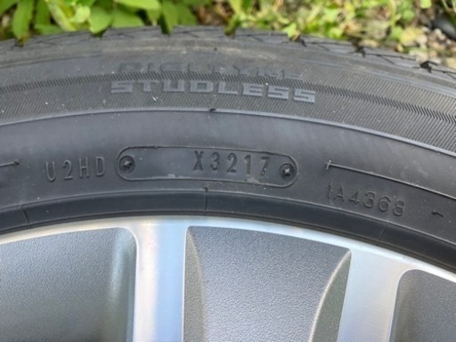デリカ純正ホイールにダンロップ スタッドレスSJ8　純正ナット有り