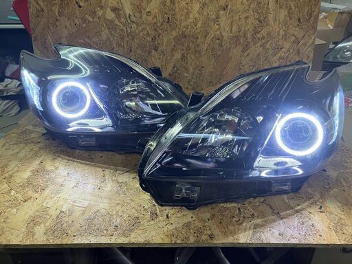 30系プリウス純正ヘッドライト左右セット/コーティング済み/ツヤ有りインナーブラック/イカリング/サイドマーカー