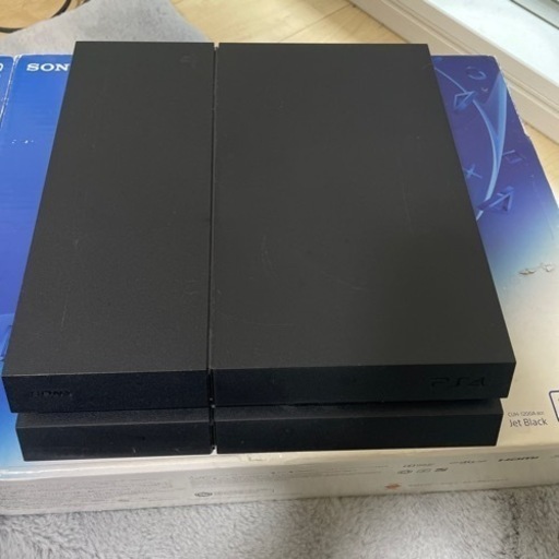 ps4 本体　コントローラー2個　卓上充電器付