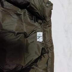 カルバンクラインダウンジャケットの画像