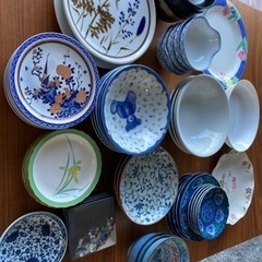 食器いろいろの画像