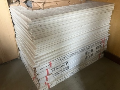 セラミックタイル50枚程度　一応新品