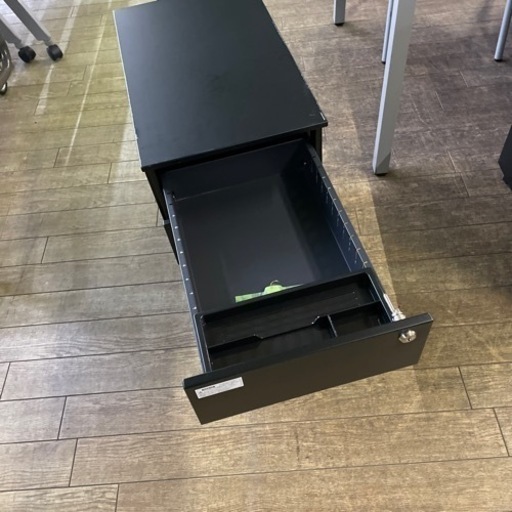 JJJ-14 【オフィス家具専門店】TOKIOのスリムキャビネットです！ R5.10/30時点で在庫数2点あり