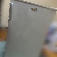 Haler 電気冷凍庫 96L 決まりました