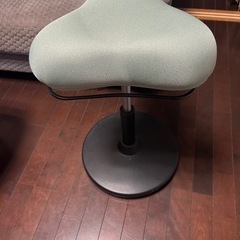 ほぼ新品✨バランス　チェア