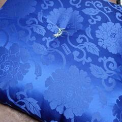 美品♦️超激安♦️座布団60cm×60cm厚み18cm♦️大きめ♦️ふわふわ♦️かなりお値打ち♦️おすすめ♦️状態は良いと思いますの画像