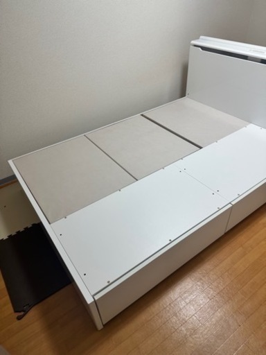 ニトリ　ダブルベット　フレームのみ