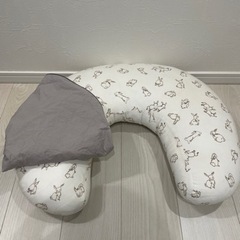 IKEA LENレーン　授乳クッション　替カバーおまけ付き